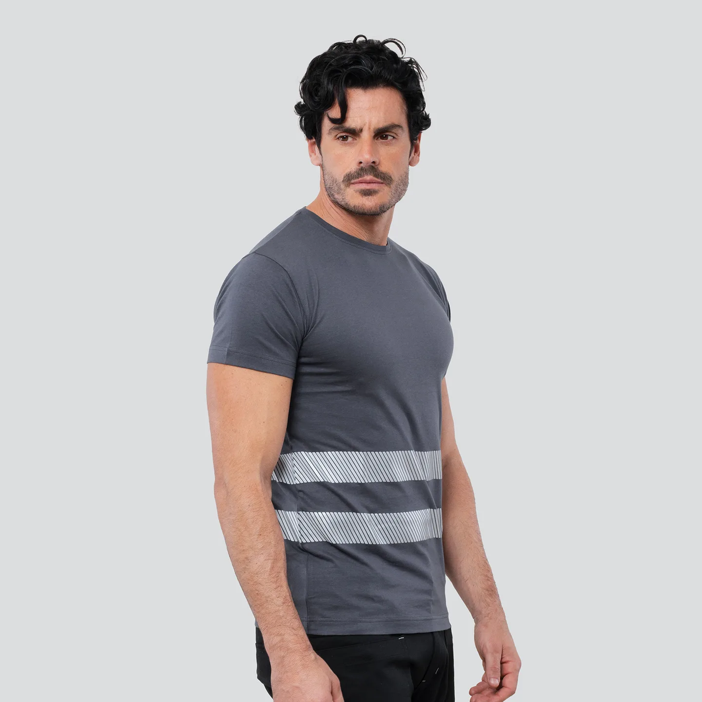 T-shirt Lagos indossato